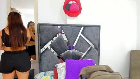 mia fox online show from 24, 11, 2025