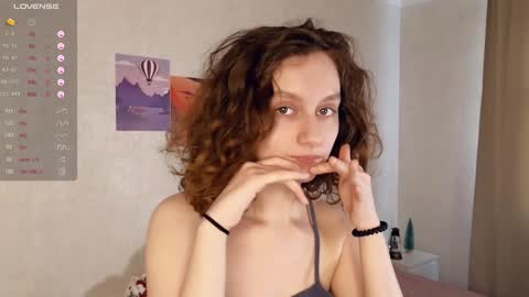 Snapshot of mia_frizz chatting on 7, 2, 2025 Mia online show from 7, 2, 2025