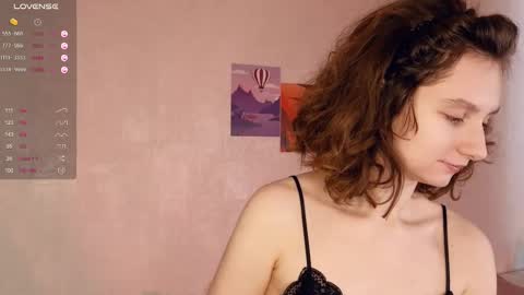Snapshot of mia_frizz chatting on 9, 2, 2025 Mia online show from 9, 2, 2025