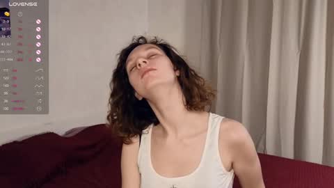 Snapshot of mia_frizz chatting on 13, 2, 2025 Mia online show from 13, 2, 2025