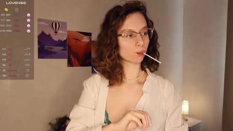 Snapshot of mia_frizz chatting on 15, 2, 2025 Mia online show from 15, 2, 2025