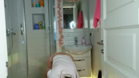 Snapshot of mia_g_ chatting on 26, 2, 2025 Mia online show from 26, 2, 2025