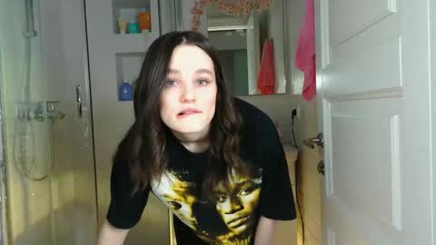 Snapshot of mia_g_ chatting on 27, 2, 2025 Mia online show from 27, 2, 2025
