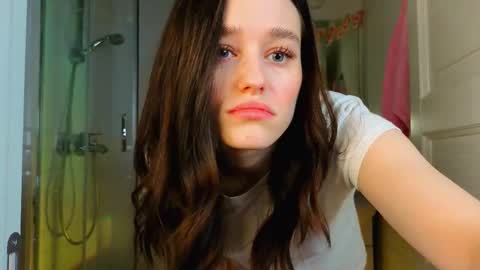 Snapshot of mia_g_ chatting on 28, 2, 2025 Mia online show from 28, 2, 2025
