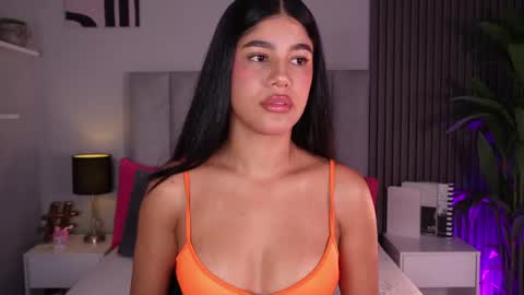 Mia  online show from 16, 4, 2026
