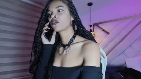 Mia online show from 6, 3, 2026