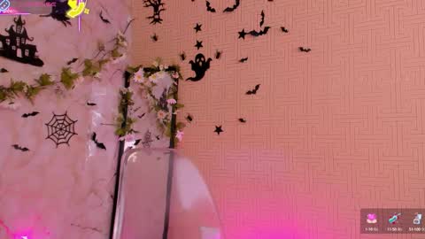 Mia online show from 10, 10, 2025