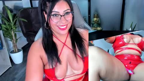 Snapshot of mia_hotwife chatting on 24, 2, 2025 Mia.... Nice to meet you thumb up me please its important online show from 24, 2, 2025