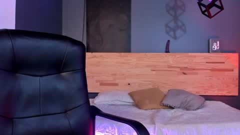 Val  online show from 11, 1, 2025