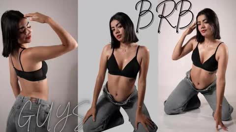 Mia online show from 31, 10, 2025