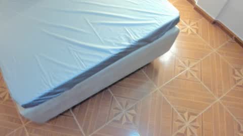 Mia online show from 3, 2, 2026