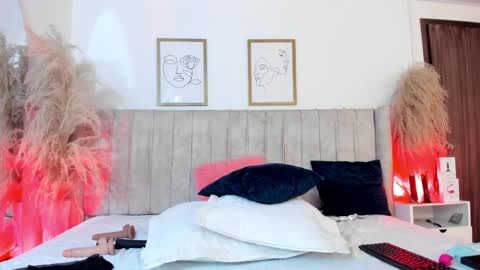 Mia online show from 21, 5, 2026