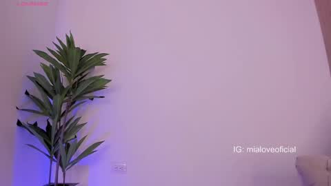 MIA LOVE   online show from 12, 2, 2025