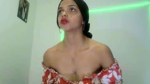 mia lucy 21 online show from 24, 9, 2025