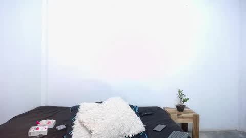Snapshot of mia_luxce29 chatting on 14, 10, 2025 ---Mia--- online show from 14, 10, 2025