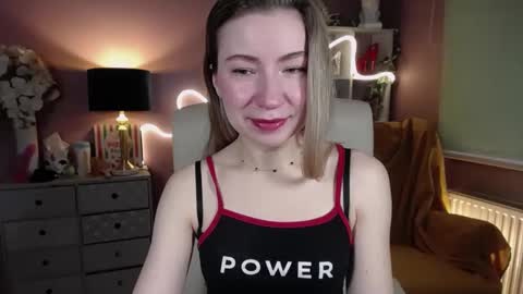 Snapshot of mia_luxx92 chatting on 6, 2, 2025 Mia online show from 6, 2, 2025