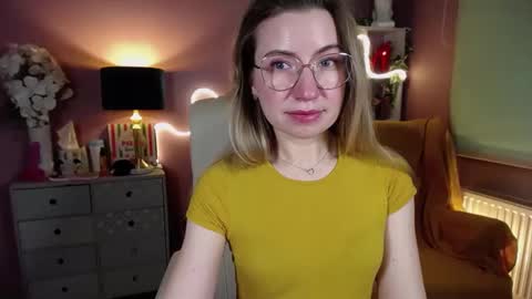 Snapshot of mia_luxx92 chatting on 13, 2, 2025 Mia online show from 13, 2, 2025