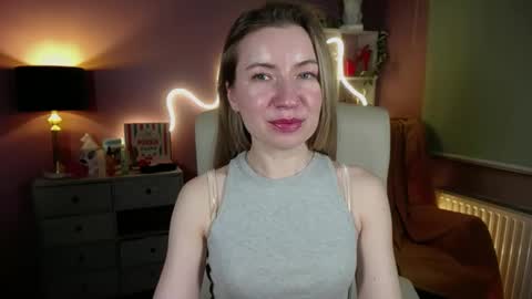 Snapshot of mia_luxx92 chatting on 9, 3, 2025 Mia online show from 9, 3, 2025