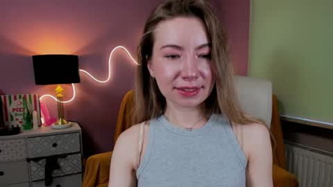 Snapshot of mia_luxx92 chatting on 14, 11, 2025 Mia online show from 14, 11, 2025