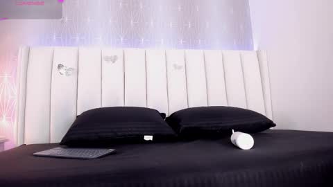 Snapshot of mia_medina chatting on 15, 2, 2026 online show from 15, 2, 2026