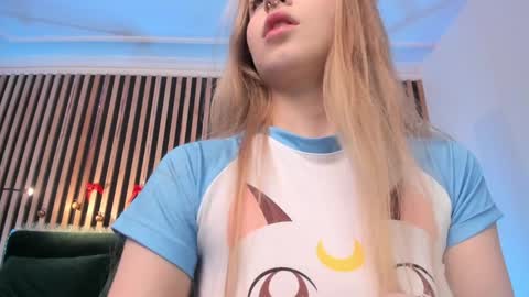 Snapshot of mia_meows chatting on 5, 12, 2024 Mia here Appreciate your support online show from 5, 12, 2024