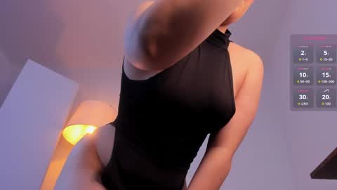 Snapshot of mia_moralez chatting on 28, 5, 2026 MIA online show from 28, 5, 2026