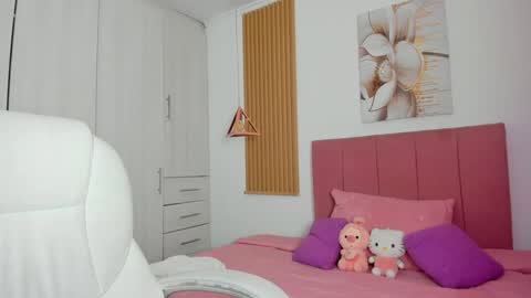 Mia Nevaeh - follow me online show from 9, 1, 2025