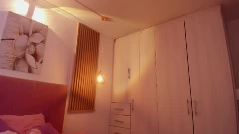 Mia Nevaeh - follow me online show from 11, 9, 2025