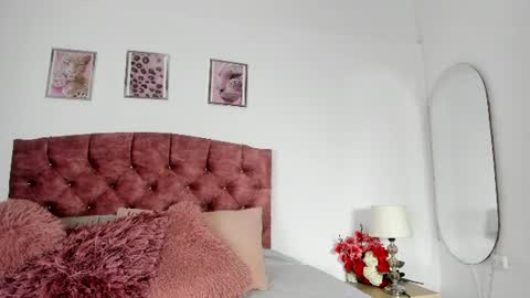 mia_nova5 online show from 9, 6, 2026