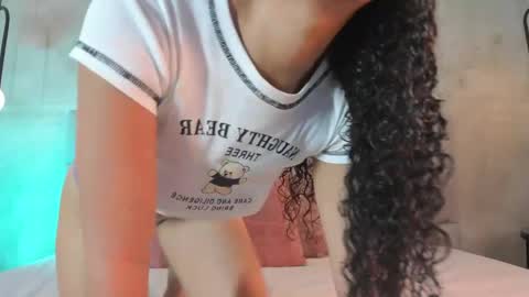 Mia Phalmer online show from 30, 5, 2026