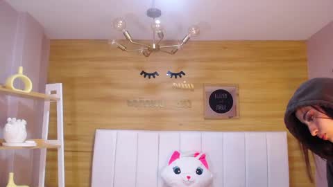 MIA online show from 16, 10, 2025