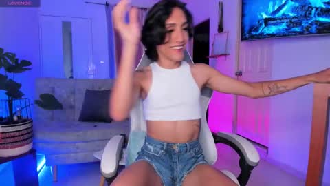 Mia online show from 6, 11, 2025