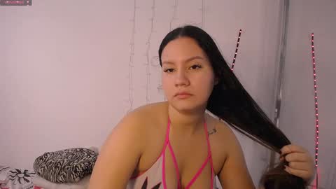 Snapshot of mia_reys chatting on 16, 12, 2024 mia reys online show from 16, 12, 2024