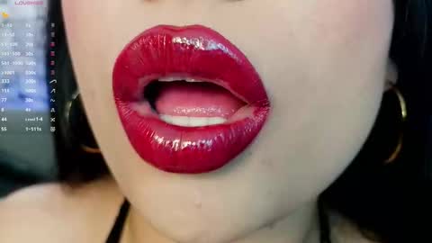 Mia online show from 1, 12, 2025