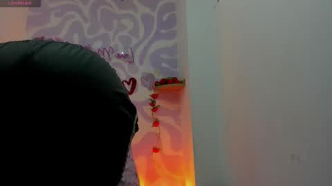 Mia . online show from 27, 2, 2026