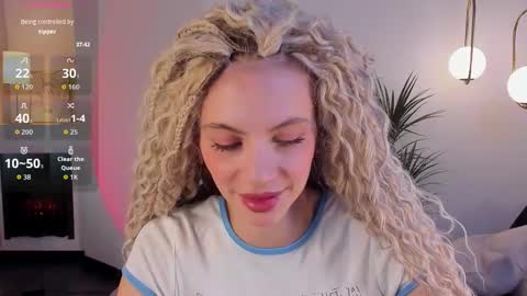 Mia online show from 21, 10, 2025