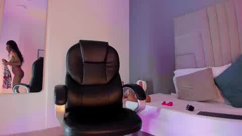 Snapshot of mia_smith_x chatting on 9, 9, 2025 mia_smith_x online show from 9, 9, 2025
