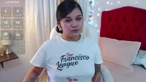 Mia  online show from 10, 9, 2025