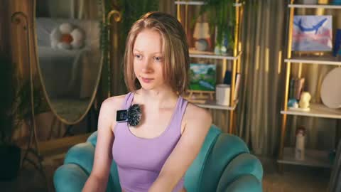 Snapshot of mia_vebes chatting on 5, 6, 2026 Mia online show from 5, 6, 2026