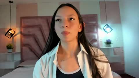Snapshot of mia_velmont chatting on 9, 5, 2026 Miaaa online show from 9, 5, 2026