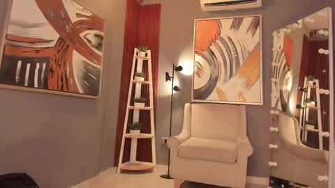 Snapshot of mia_velve chatting on 21, 5, 2026 Mia online show from 21, 5, 2026