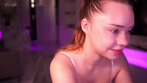 VixenMia online show from 15, 12, 2025