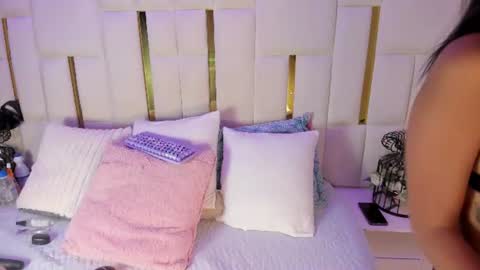 mia_vy online show from 18, 6, 2026