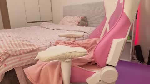 Snapshot of mia_waterlily chatting on 2, 3, 2026 Mia online show from 2, 3, 2026