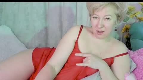 MelaniaMia online show from 11, 3, 2025