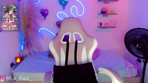 Mia online show from 6, 2, 2025