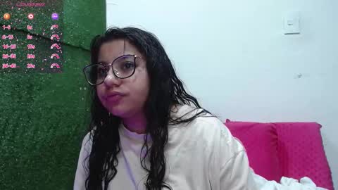 Snapshot of miaa_smiith1 chatting on 4, 11, 2025 miaa_smiith1 online show from 4, 11, 2025