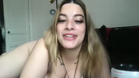 Snapshot of miaaasturbate chatting on 26, 5, 2026 Mia Moji online show from 26, 5, 2026