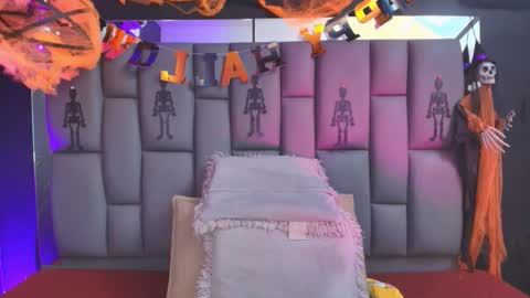 Mia online show from 30, 10, 2025