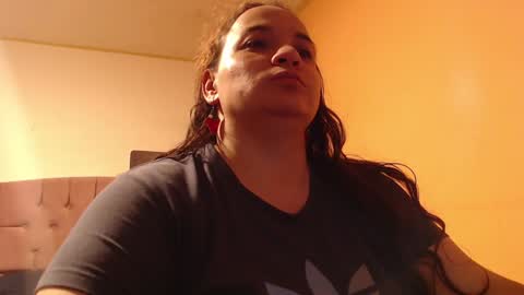 Snapshot of miaabrownn chatting on 5, 2, 2025 MIA online show from 5, 2, 2025